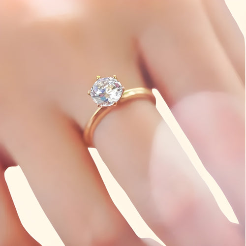 18K Gold Moissanite Ring
